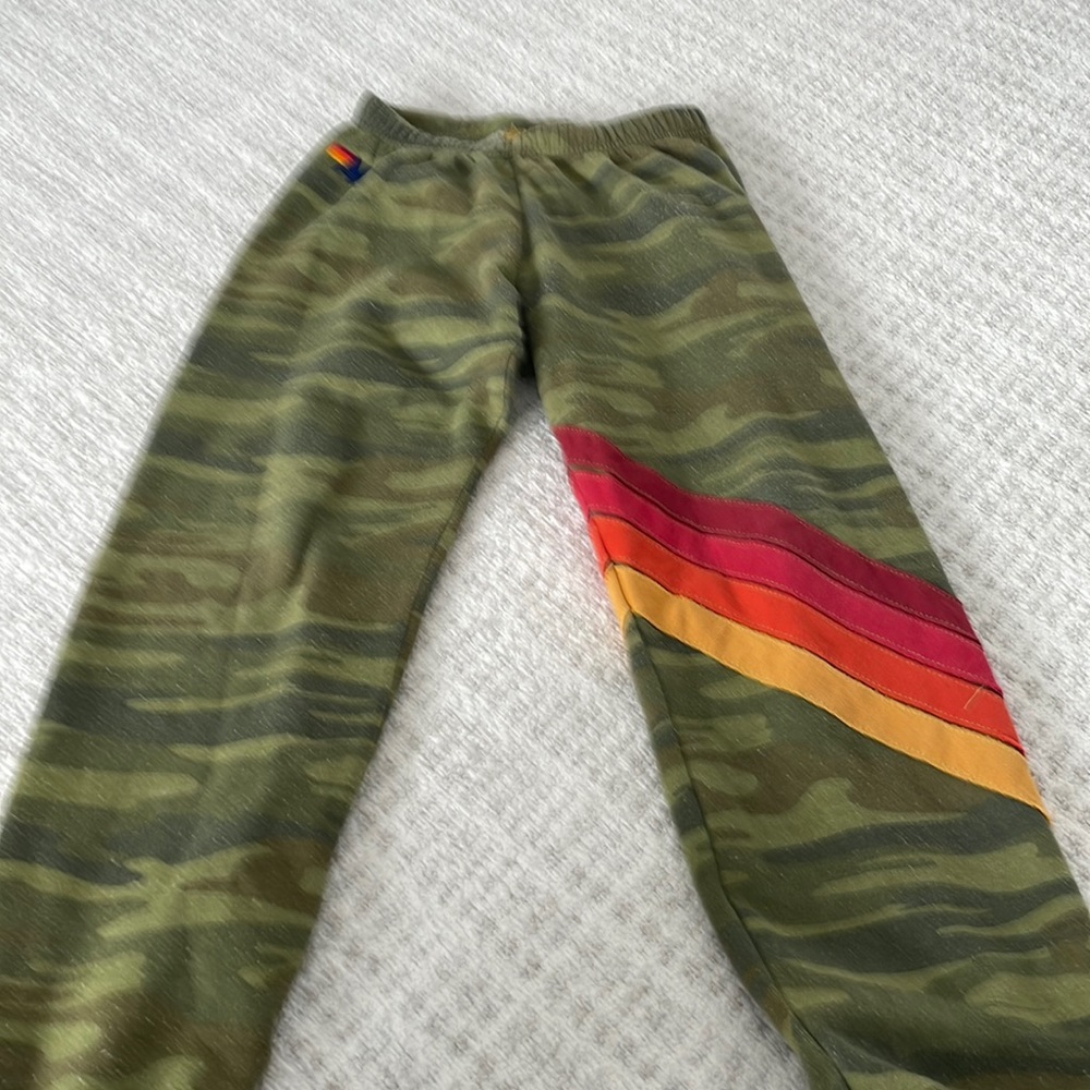 Size xs aviator nation camo sweatpant